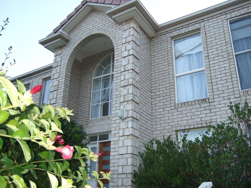 28 Tangmere Street, Chapel Hill QLD 4069